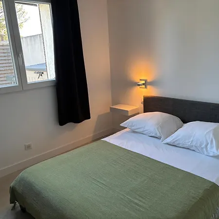 Avec Jacuzzi Semesterbostad